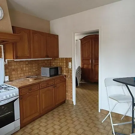 بيت للعطل La Cheneraie 10 Personnes *