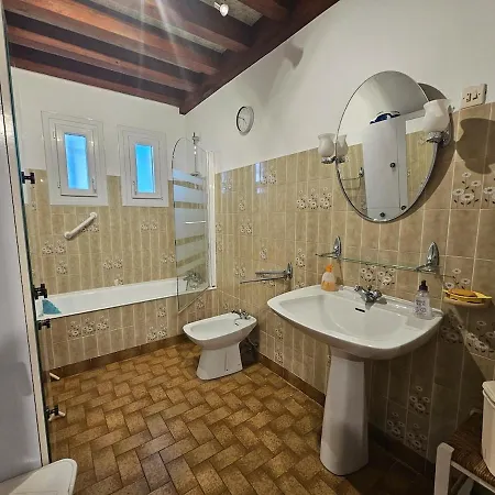 بيت للعطل La Cheneraie 10 Personnes أنديرنو لي بان